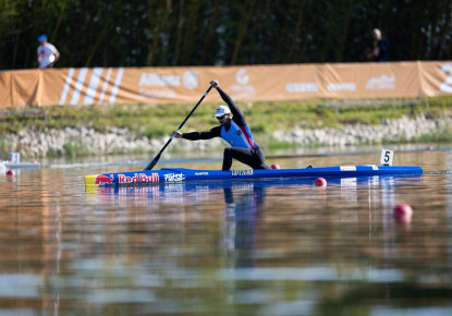 Favorites Advance Comfortably to the Next Stages of Competition