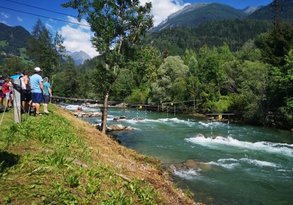 Paddlers from seven countries reach top positions at ECA Junior Canoe Slalom Cup in Flattach